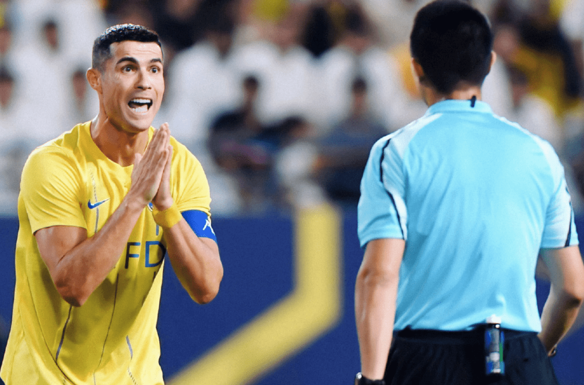 南宫28C罗与30激战公牛分钟今晚深圳男篮备战欧篮联，现场解说直呼：C罗怒砍42分的简单介绍