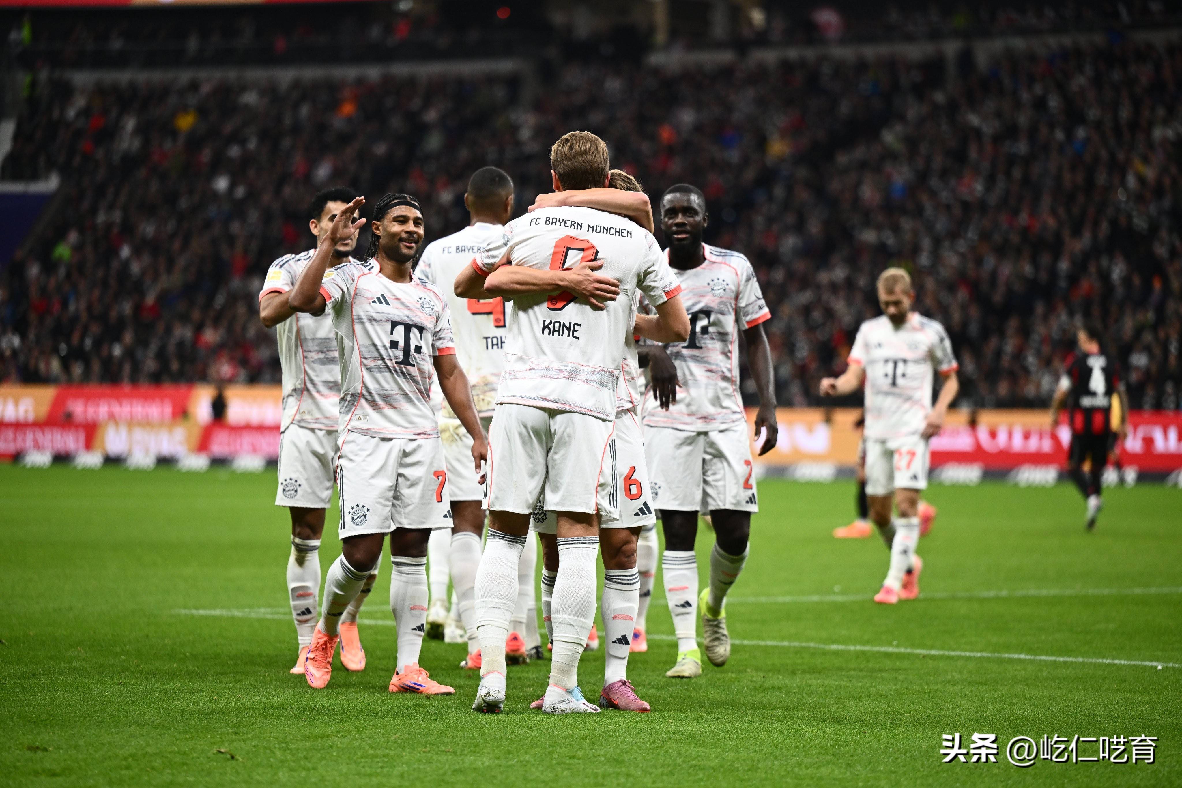 南宫ng包含离谱！清晨曼联刷新队史纪录斯图加特豪取连胜，浓眉哥赛事官方发布状态火爆新规的词条